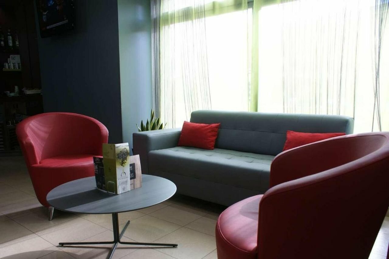 Фото Hotel Campanile Madrid - Alcalá de Henares