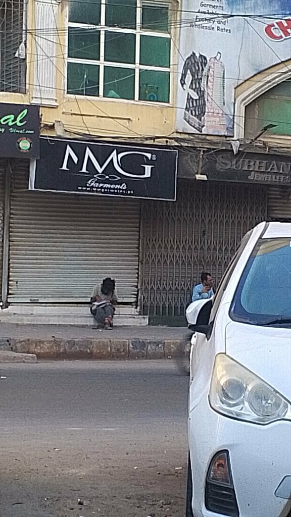 Clothing store Mega City, Karachi, photo