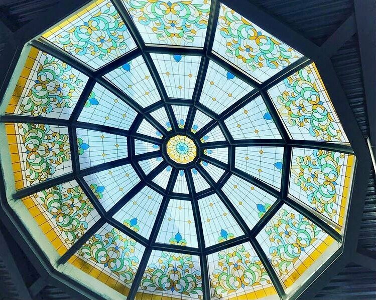 Stained glass Ghassan Decorations, Sharjah, photo