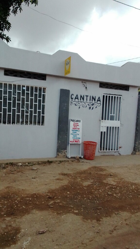 Cafe Cantina, Loanda, photo