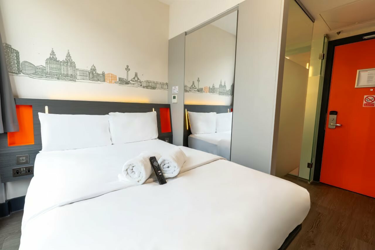 Фото EasyHotel Liverpool City Centre