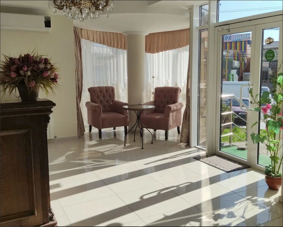 Фото Милана