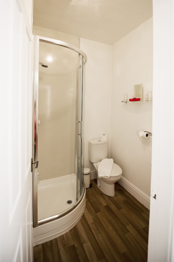 Фото St Raphael Guest House