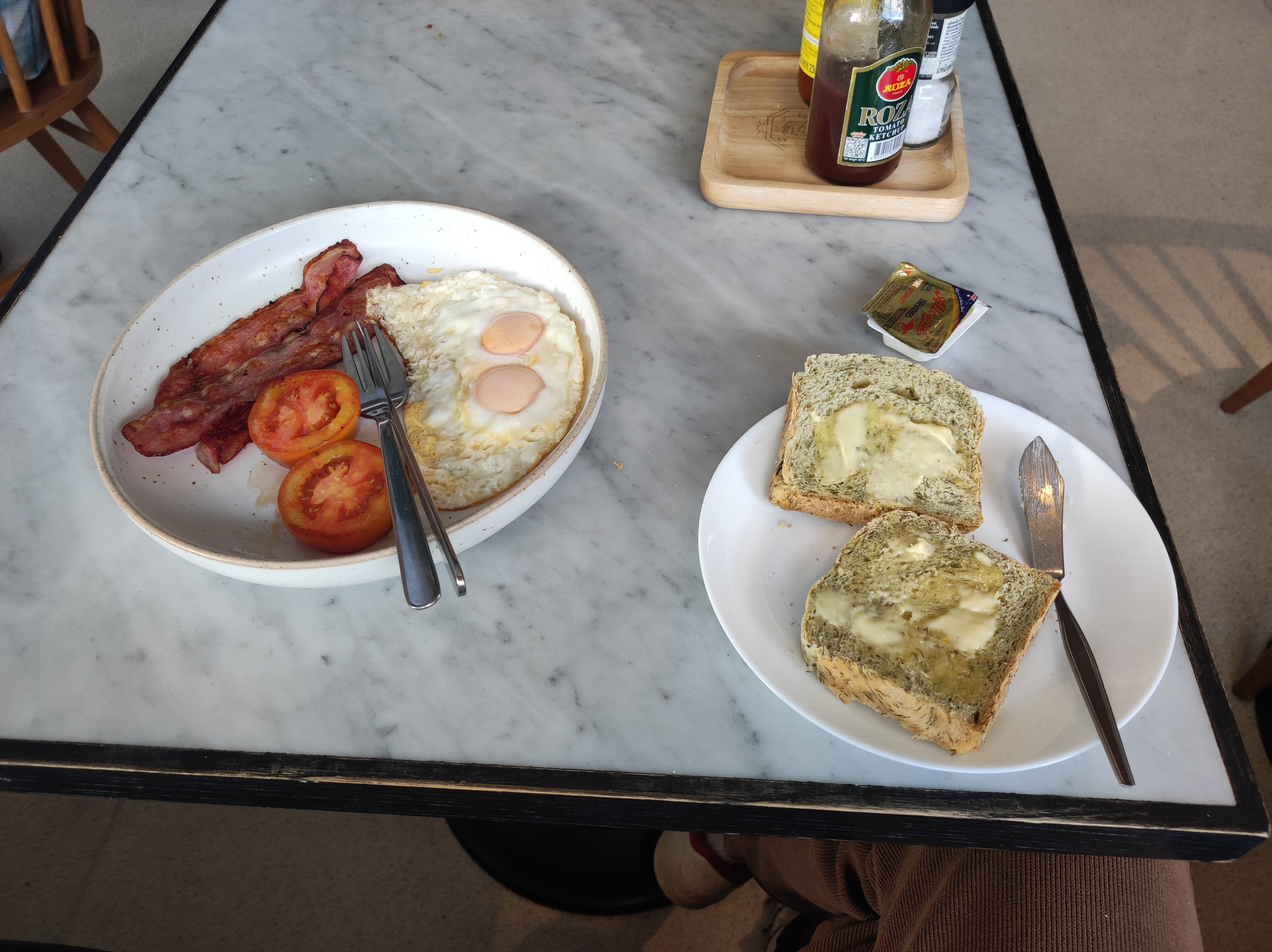 Фото White Ivory Bed & Breakfast