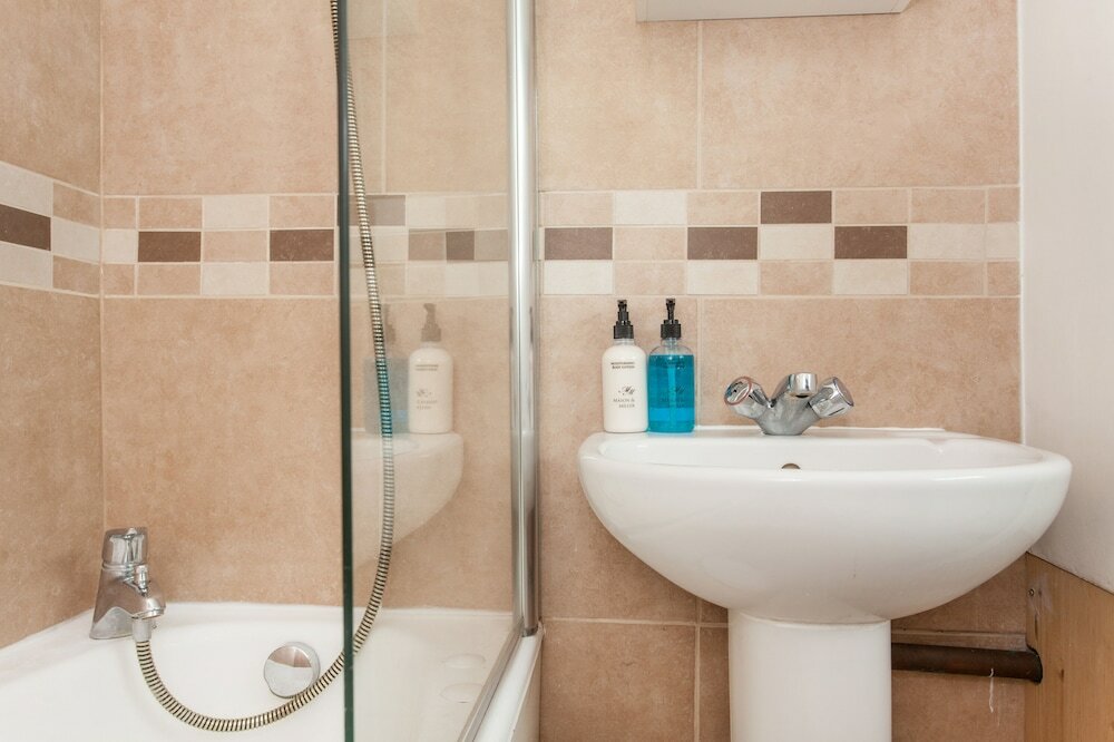 Фото Regents Park & Euston 1 Bedroom Apartment