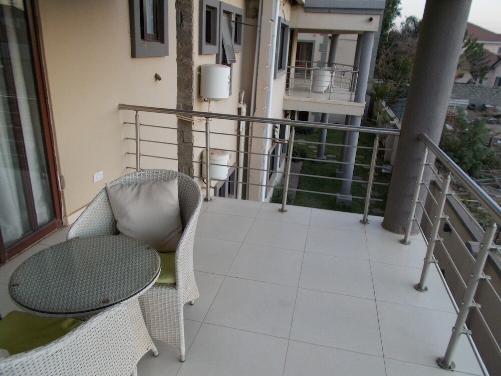 Фото Four Pillars Lodge