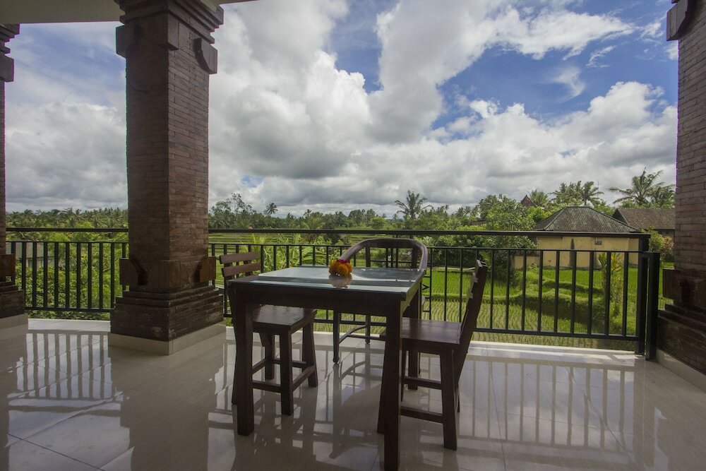 Фото Purnama Guest House