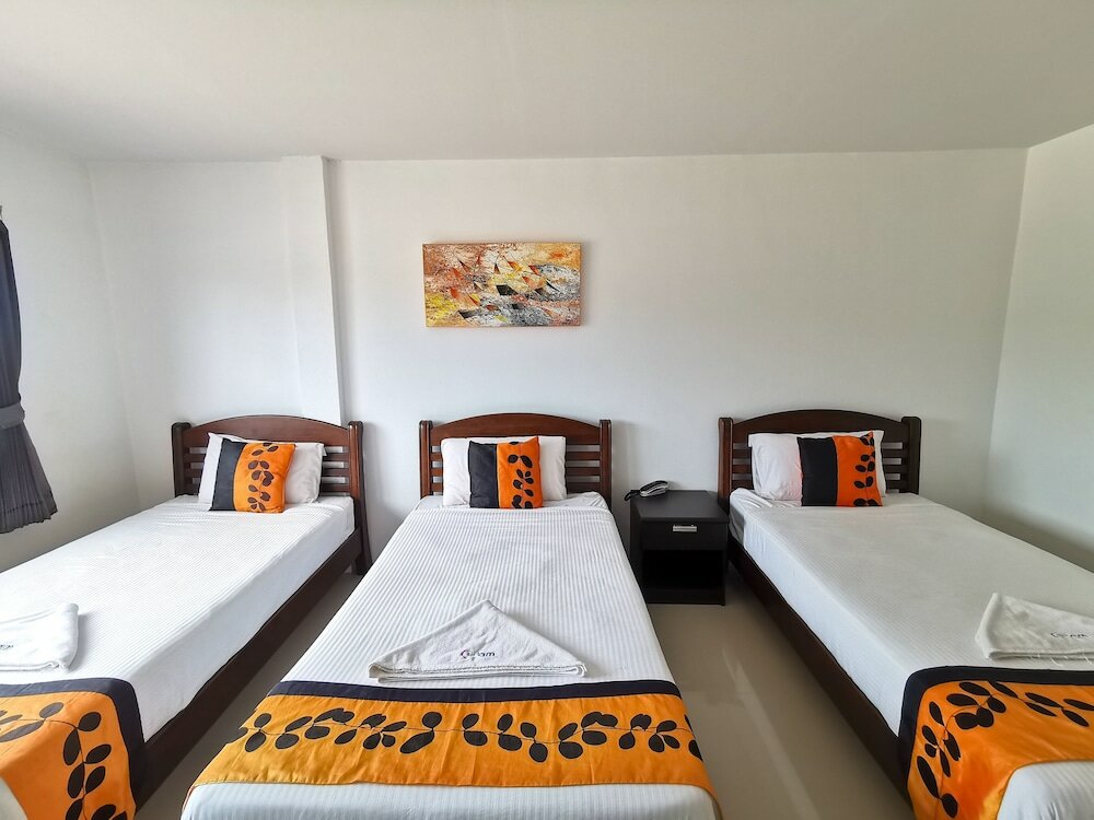 Фото Phet Cha-am Plaza & Resort