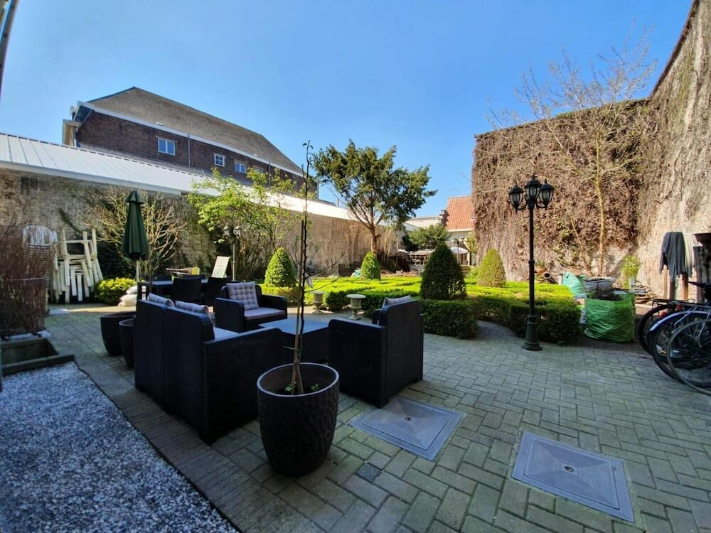 Фото Erasmus Hotel