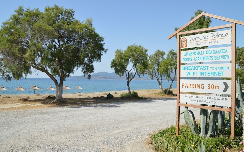 Фото Diamond Palace Apartments