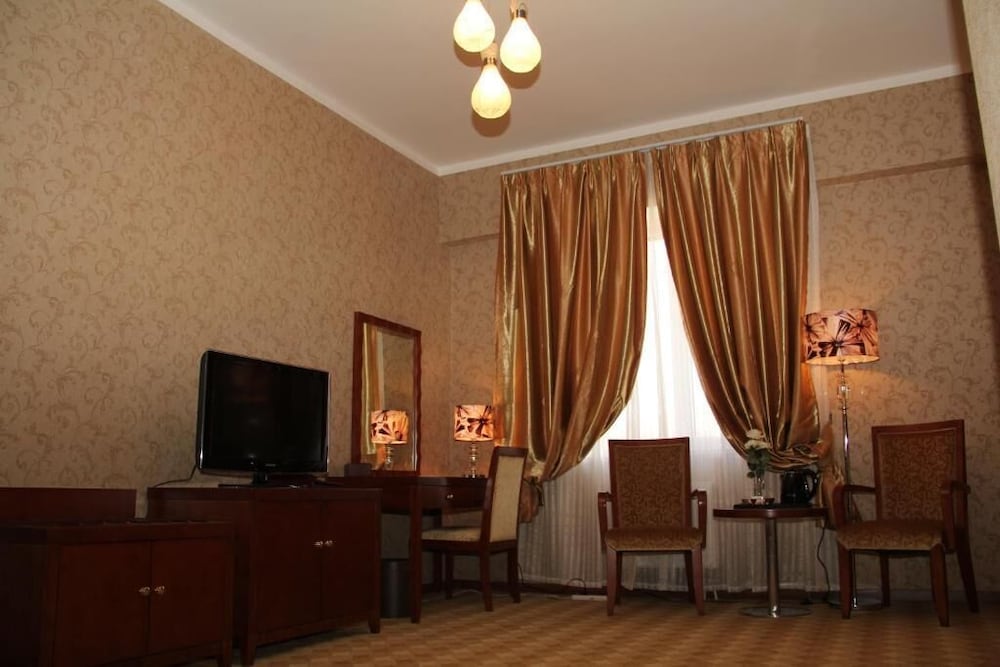 Фото Ub City Hotel