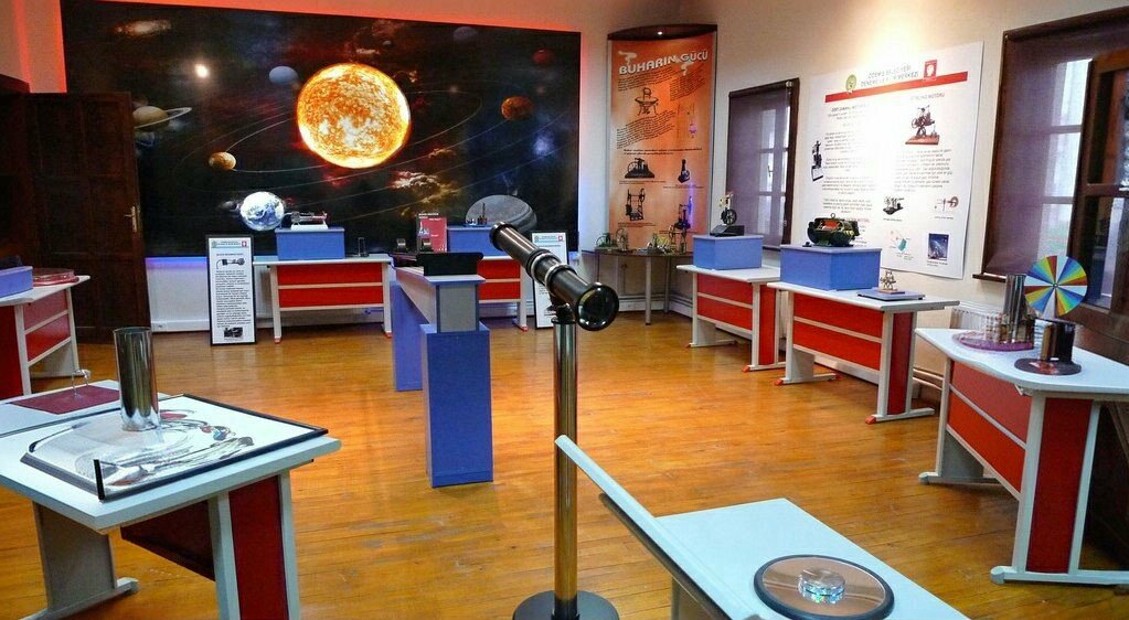 Educational center Experiment and Science Center, Odemis, photo