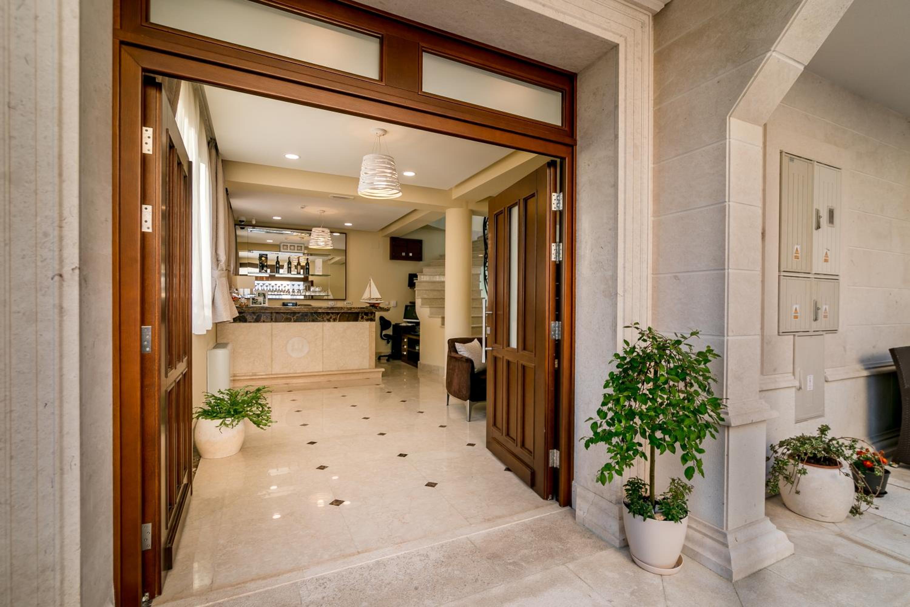 Фото Hedera Residences Kumbor