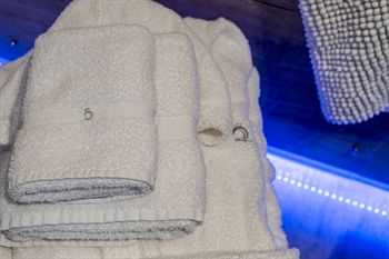 Фото The Queen Luxury Apartments - Villa Marilyn