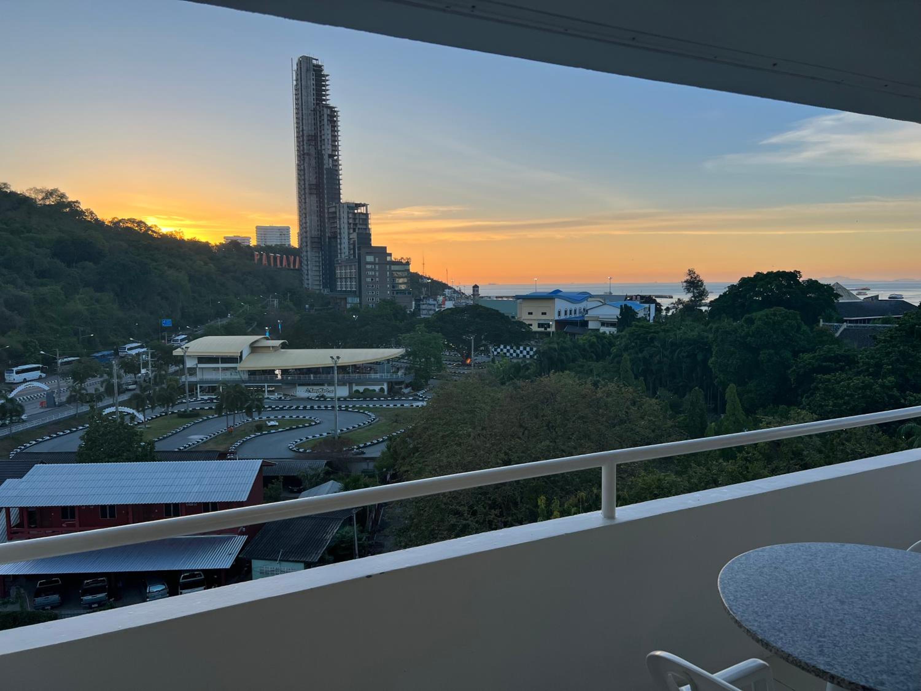 Фото The Monaco Residence Pattaya