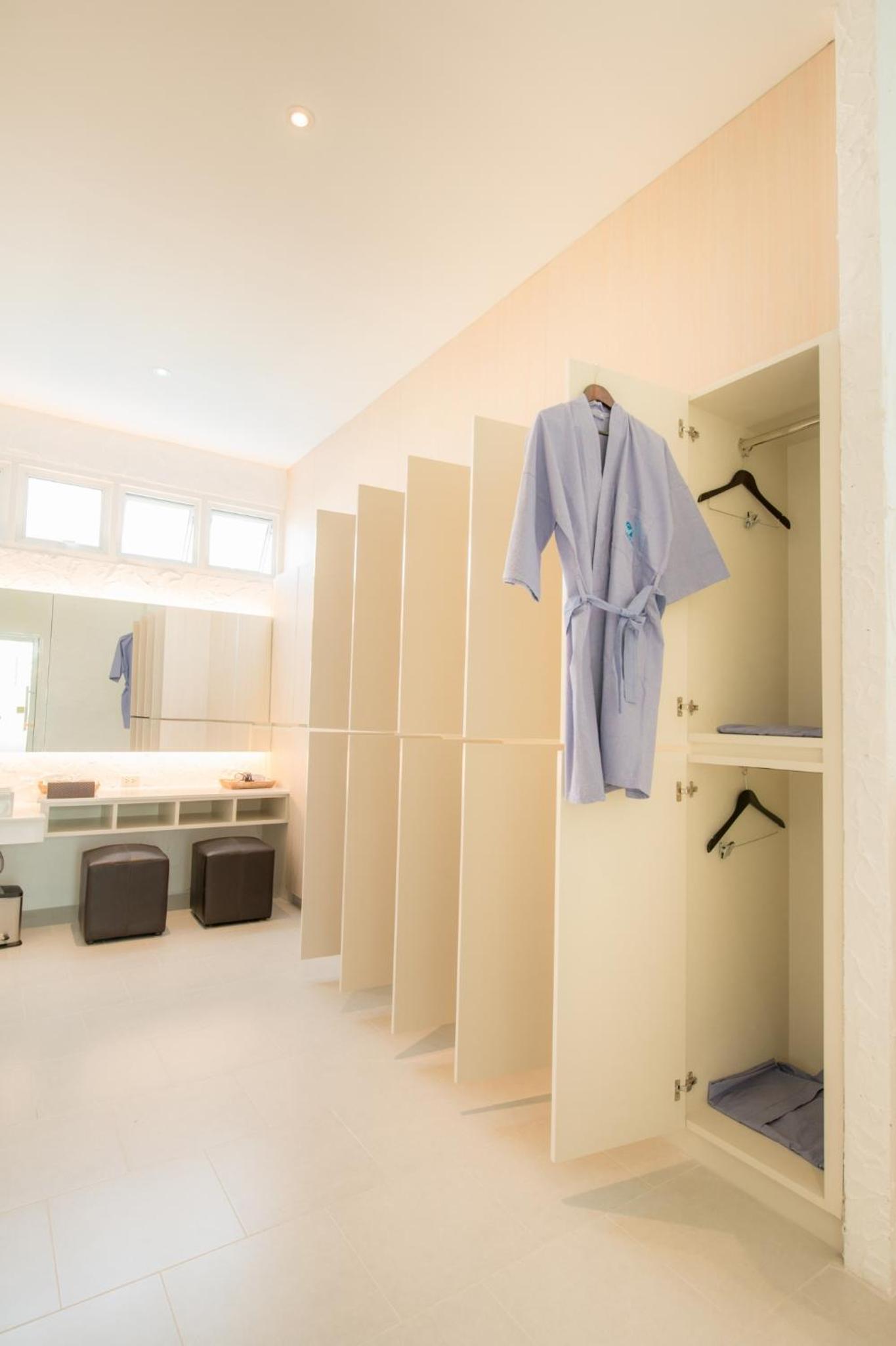 Фото Laemtong Service Apartment