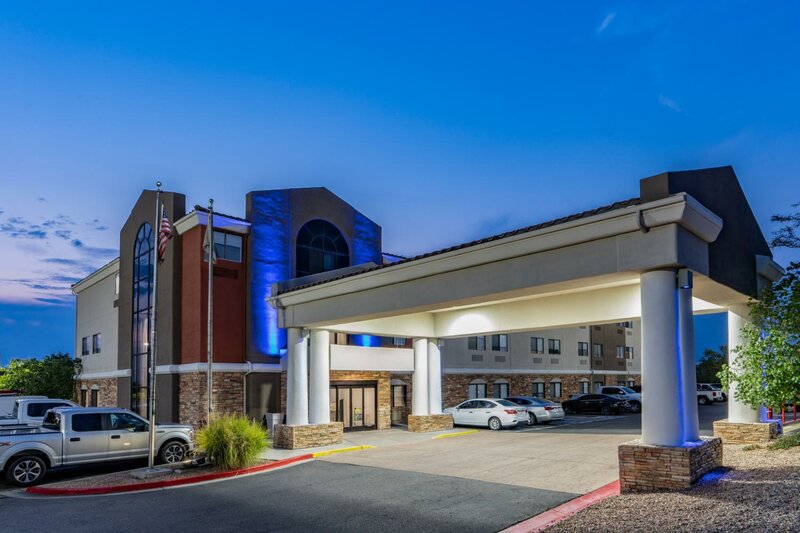 Гостиница Holiday Inn Express - Balloon Fiesta Park, an Ihg Hotel в Альбукерке