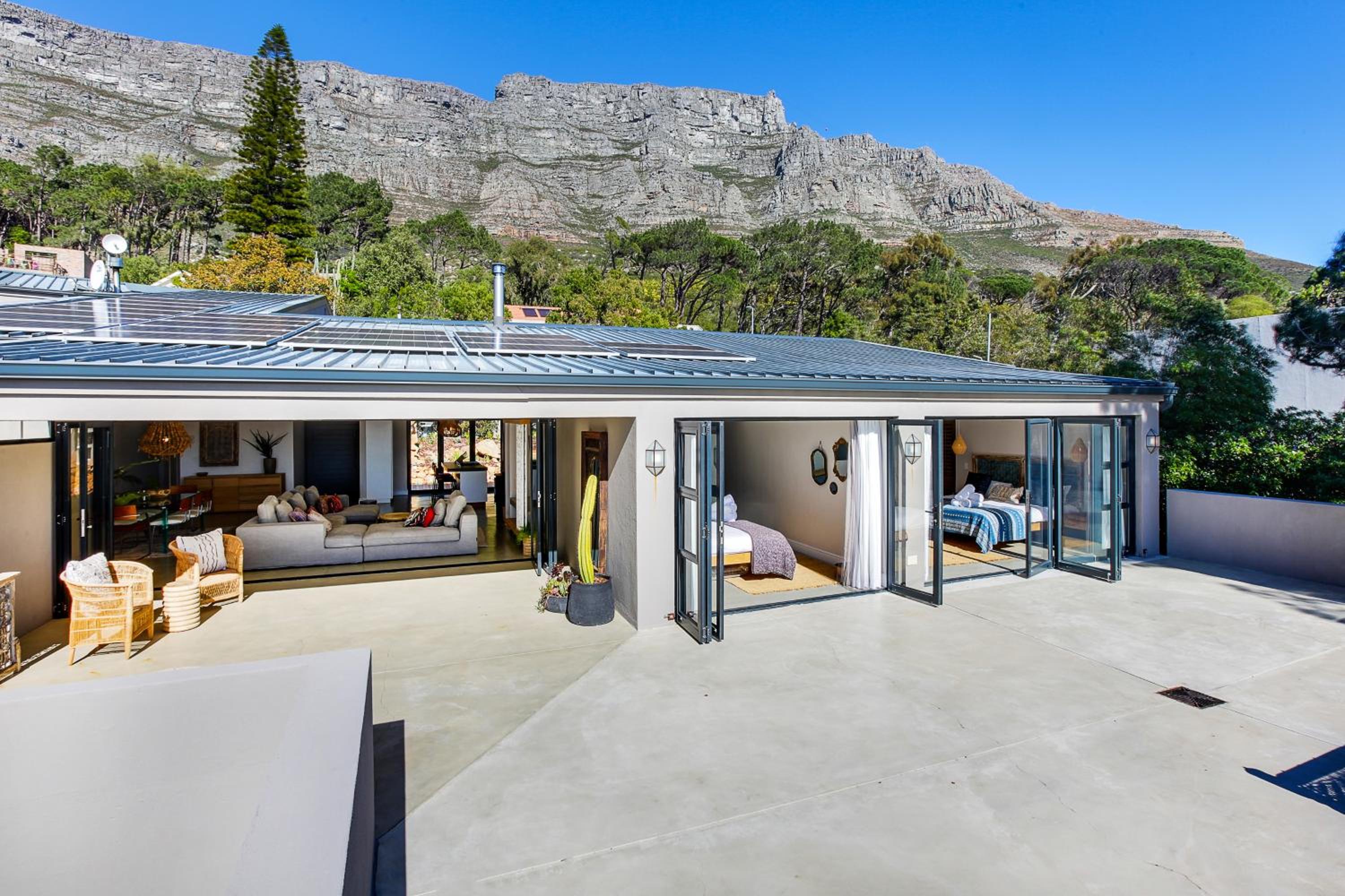 Фото Table Mountain Retreat