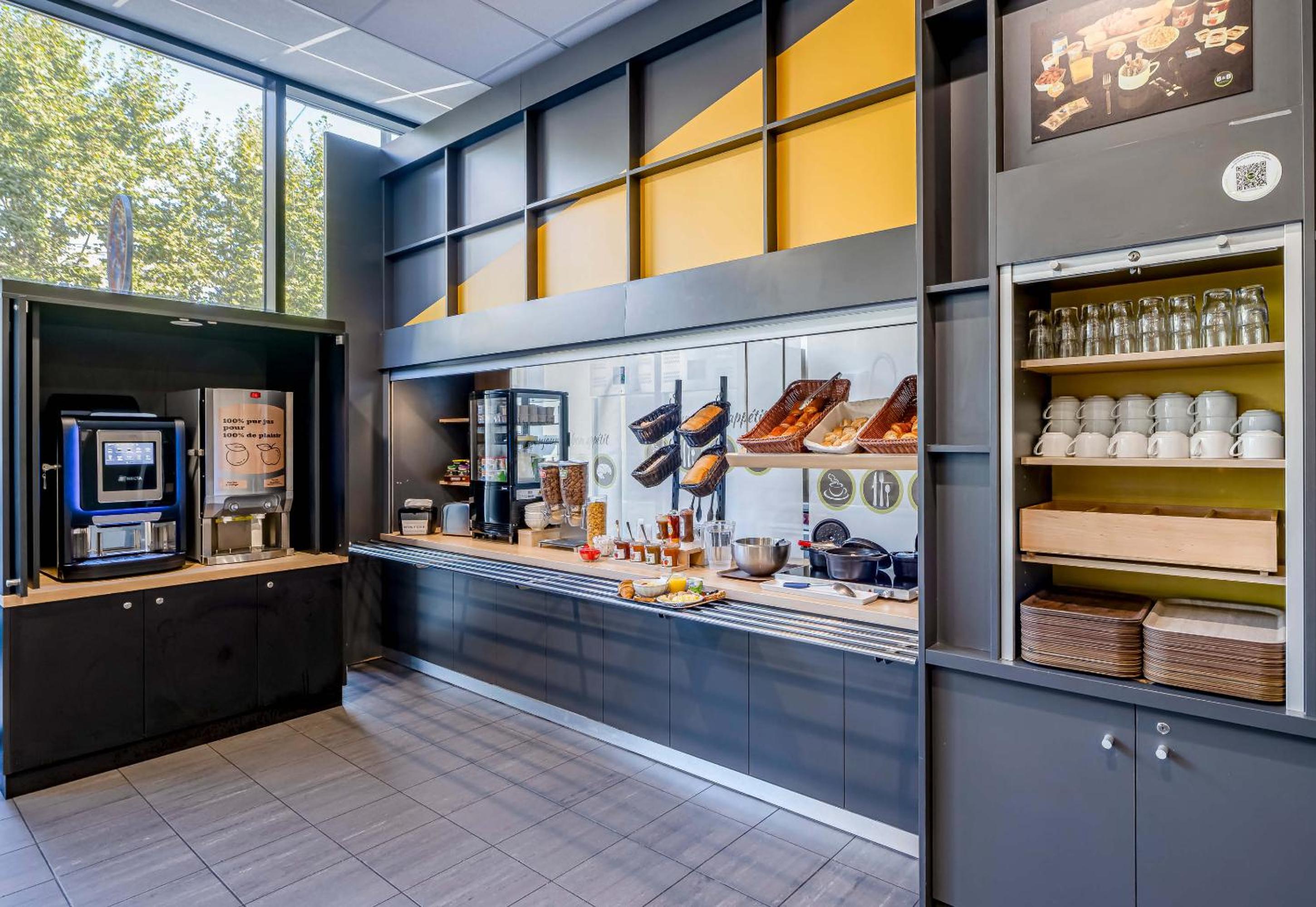 Фото B&b Hotel Bordeaux Centre Bègles