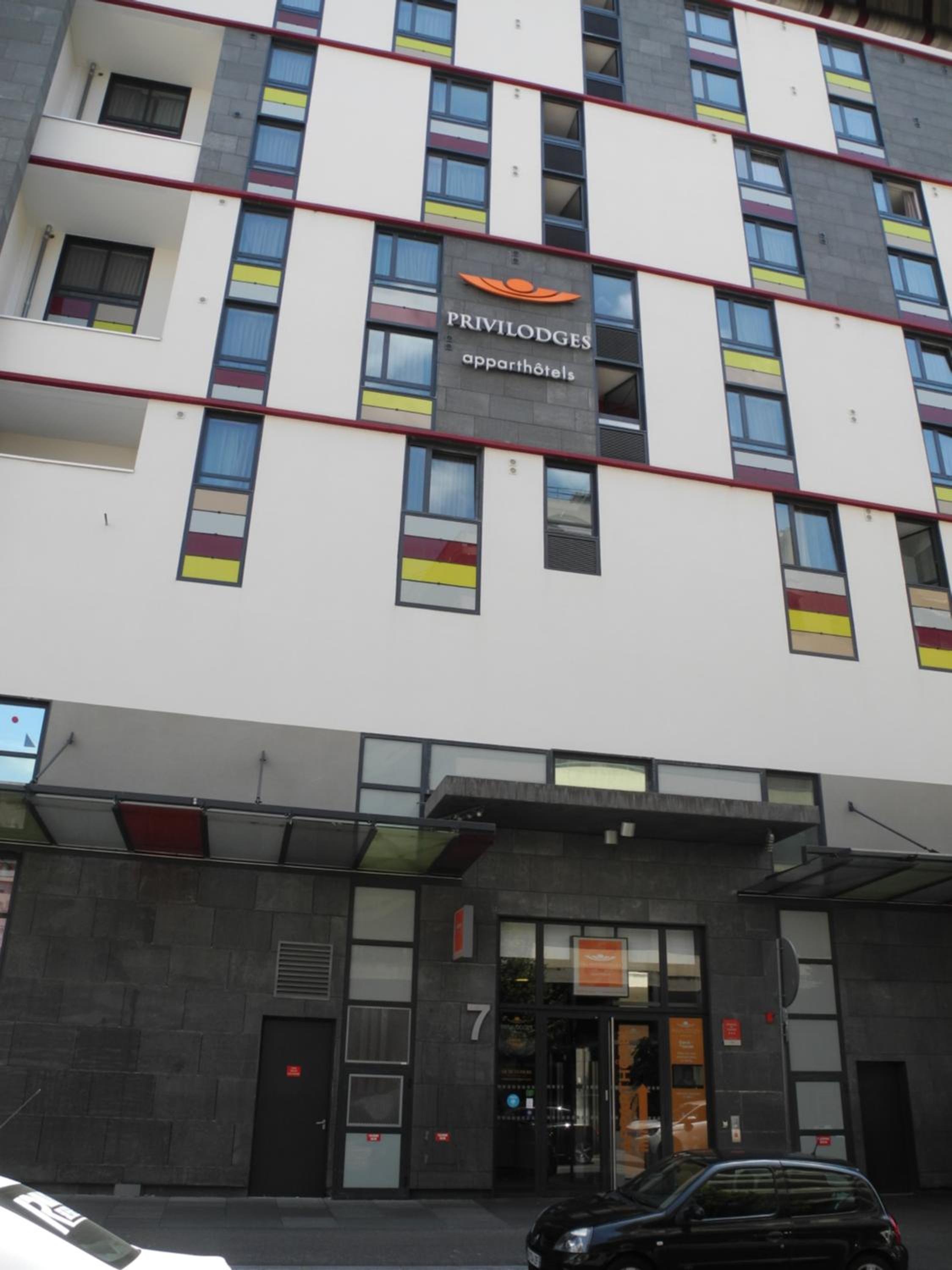 Фото Apparthotel Privilodges Carré de Jaude