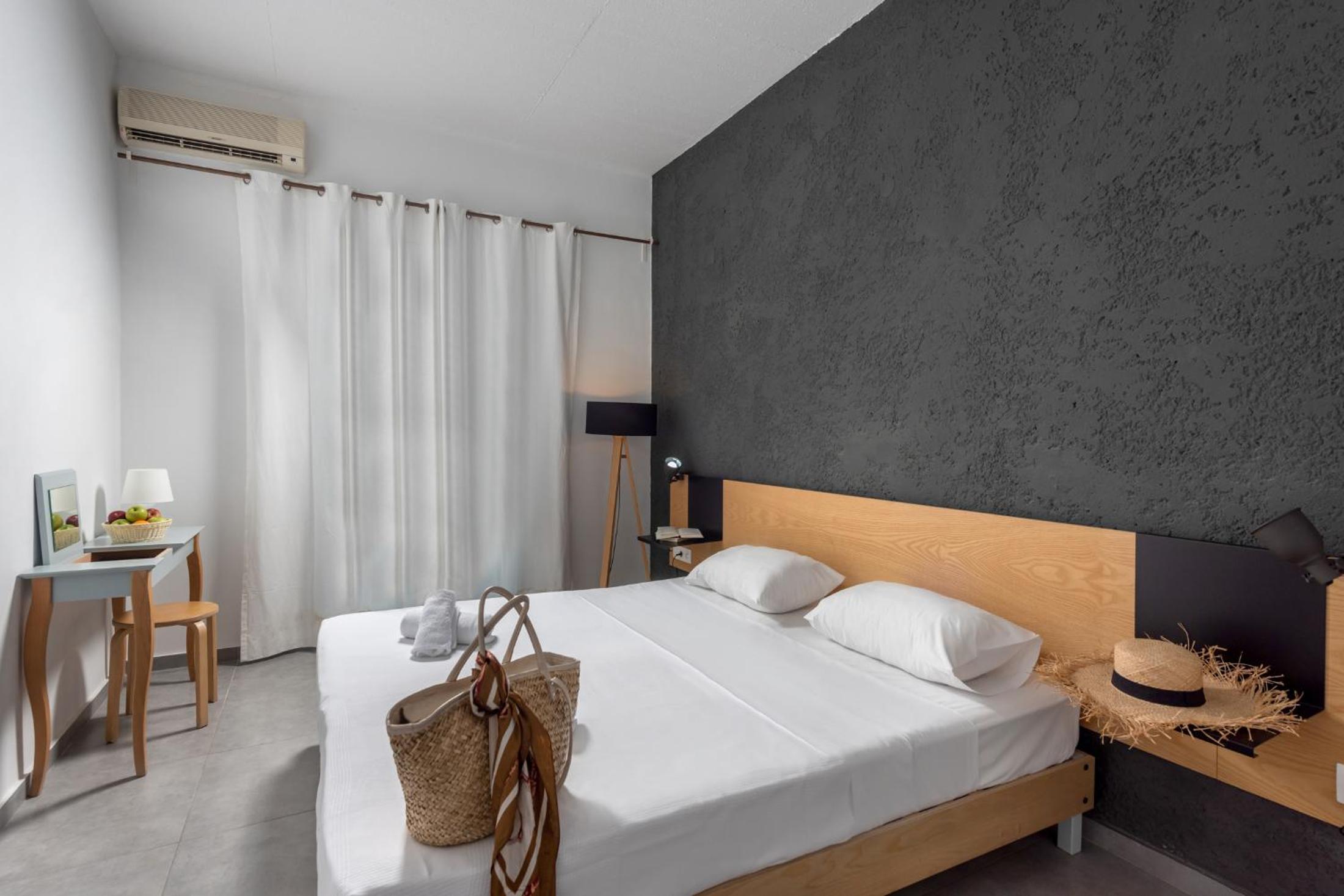 Фото Azure Mare Hotel