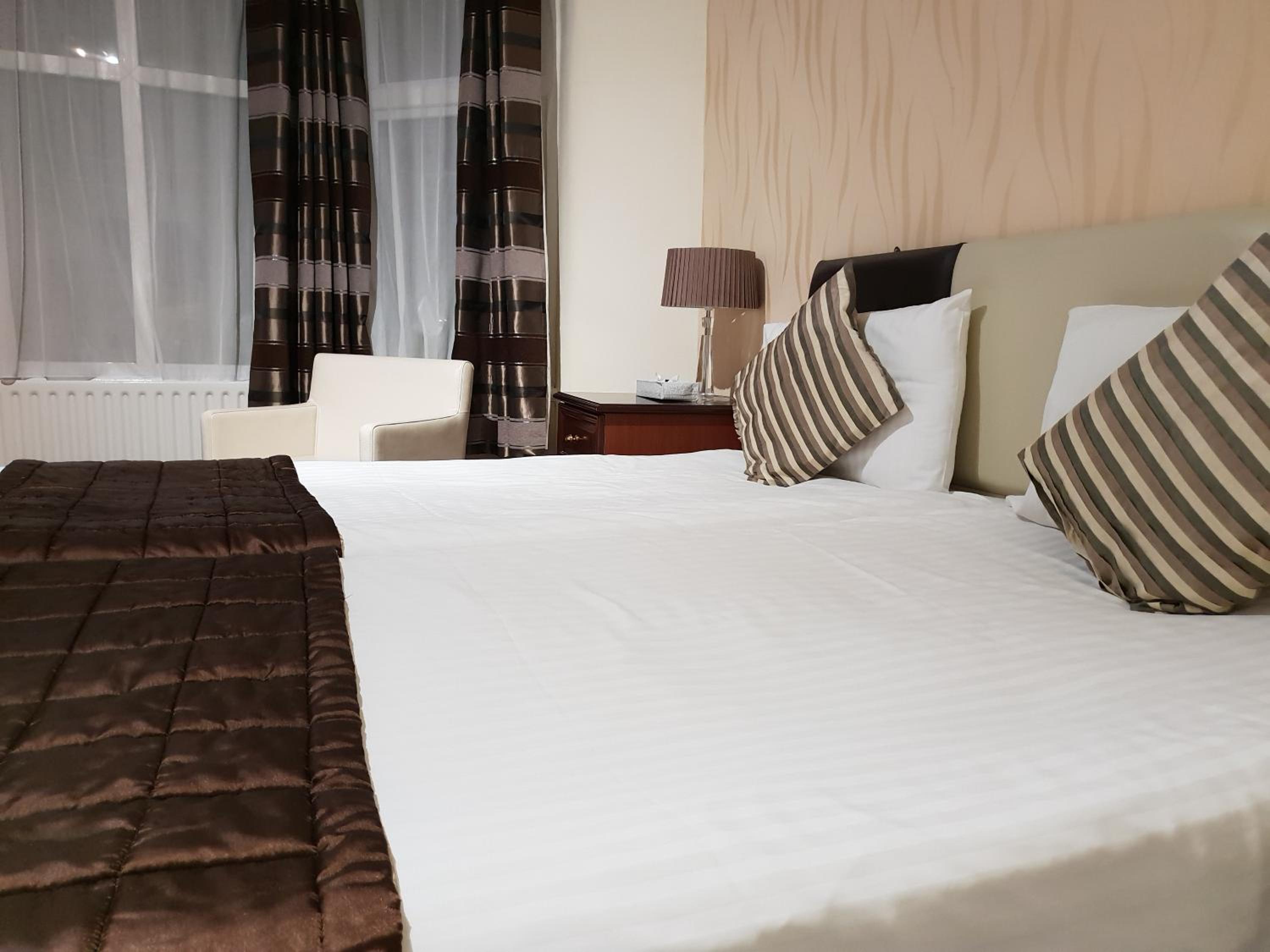 Фото Ascot Hotel