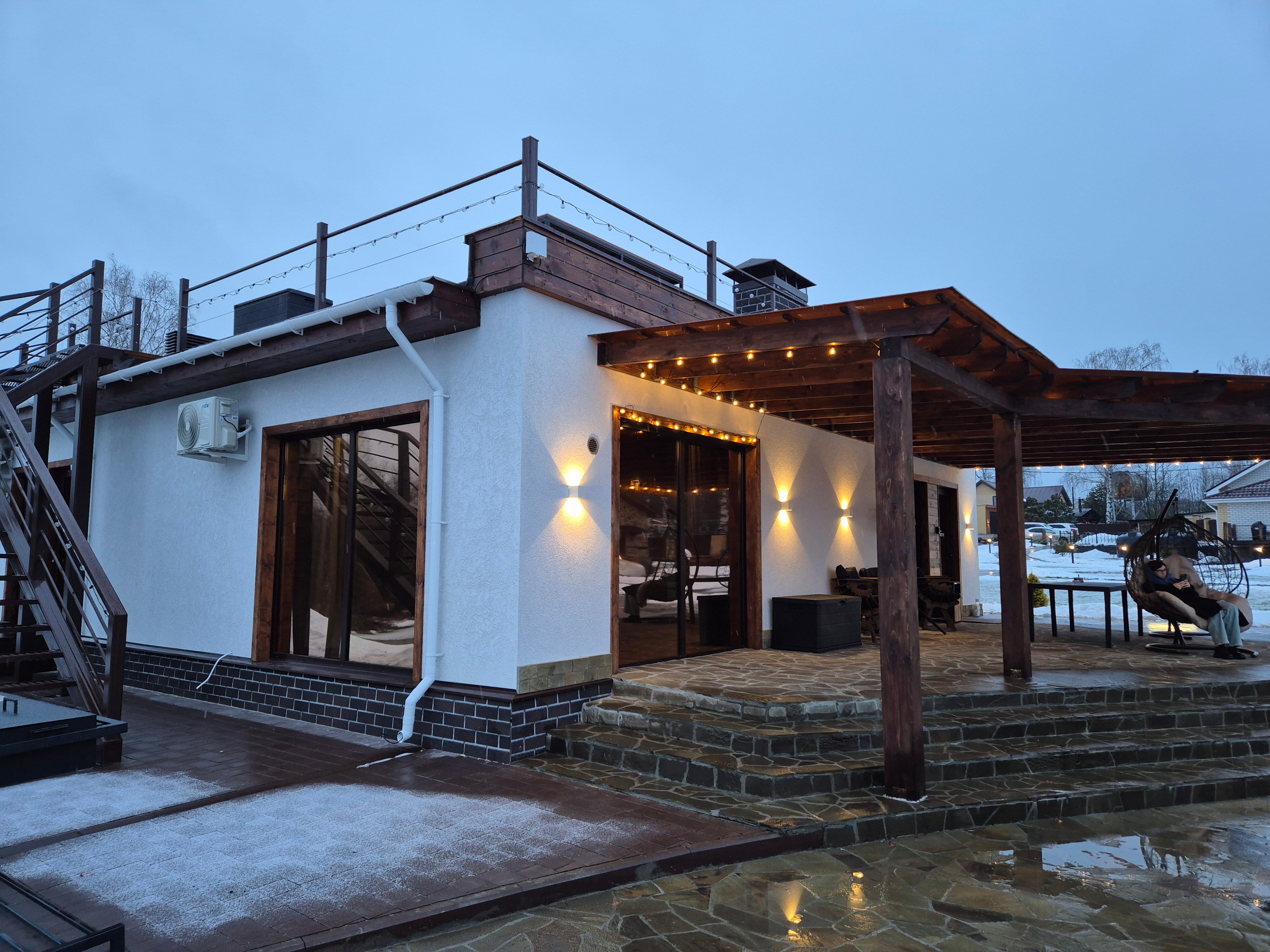 Фото White Grove