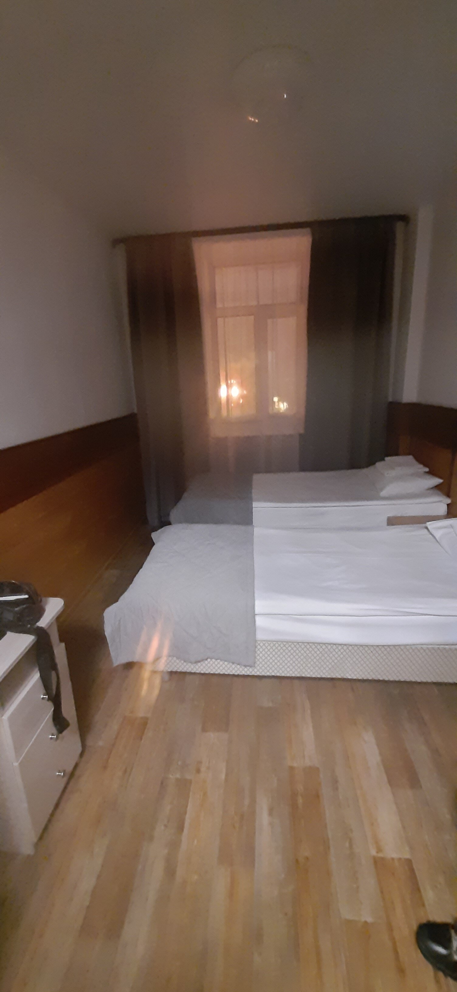 Фото Монерон