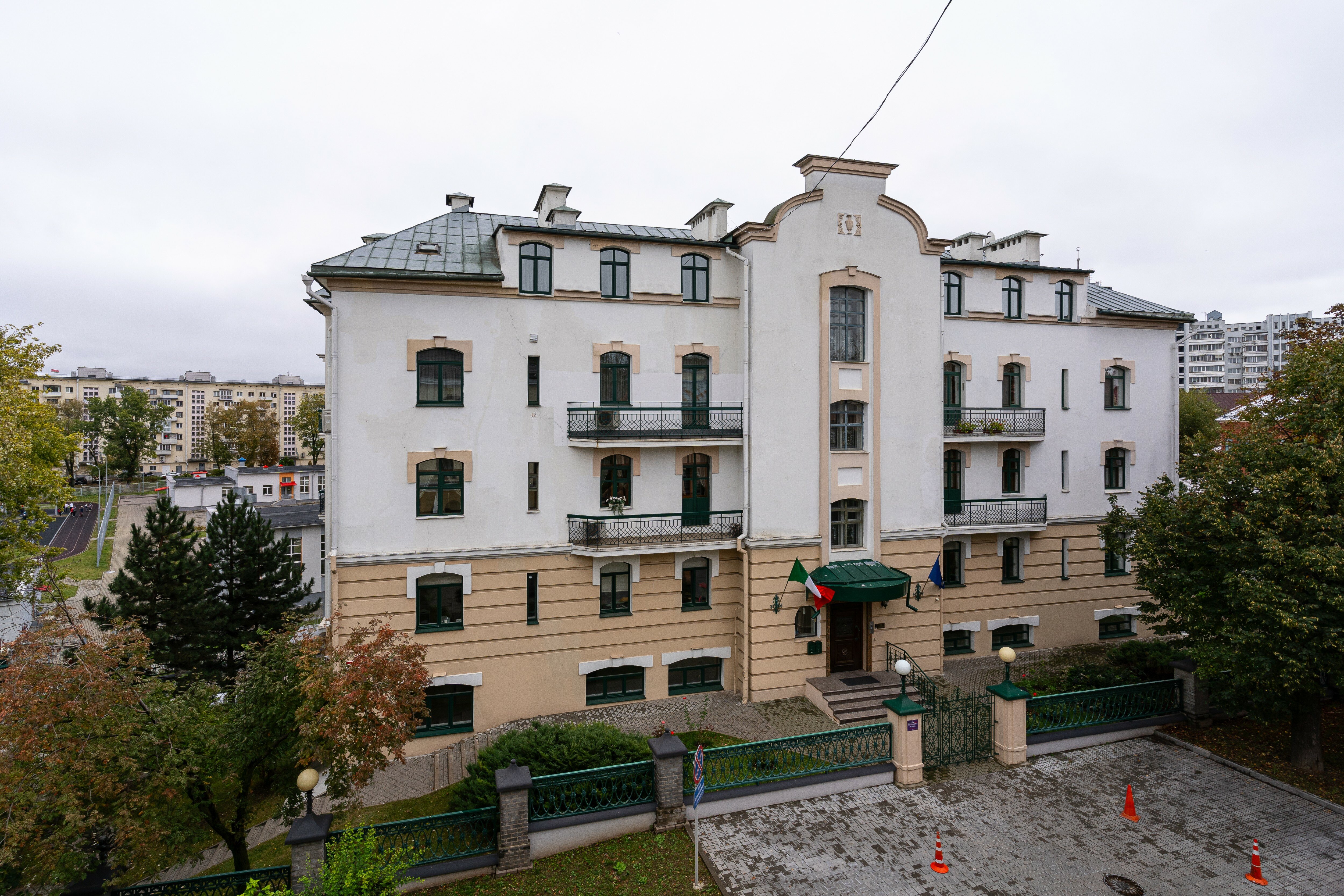 Фото Губернский