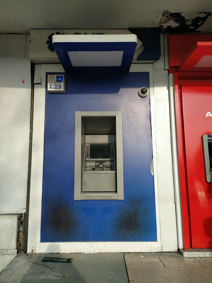 ATM Qnb Bank, Istanbul, photo