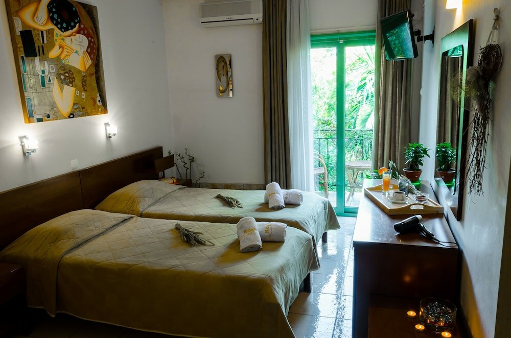 Фото Hotel Kostis