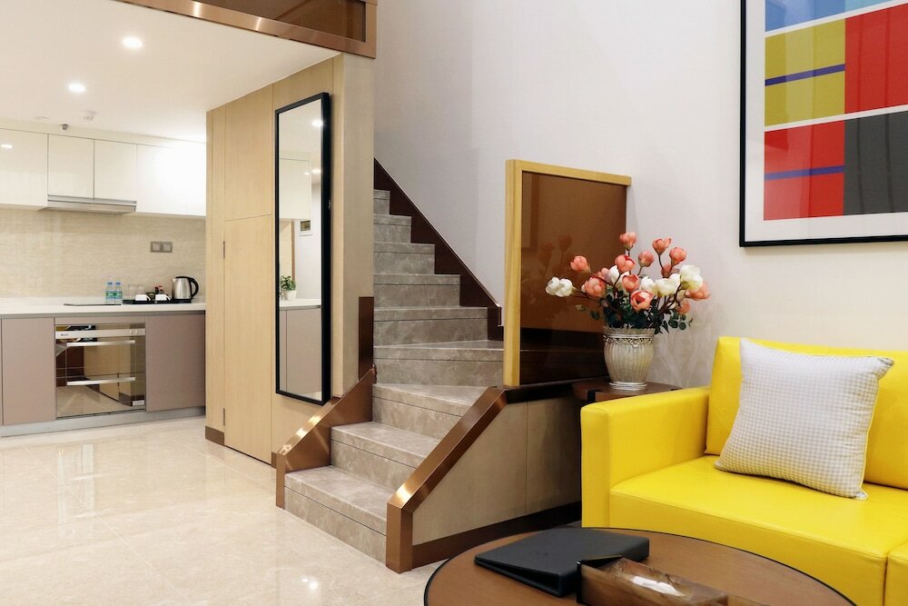 Фото Royal Star Apartment Central City Branch