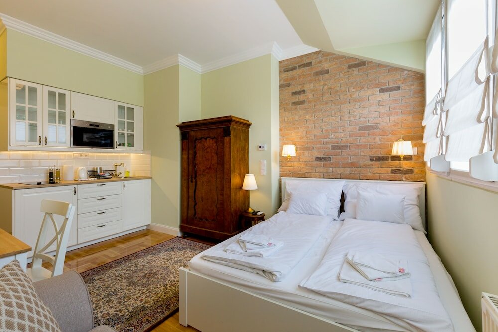 Фото Roland Apartments