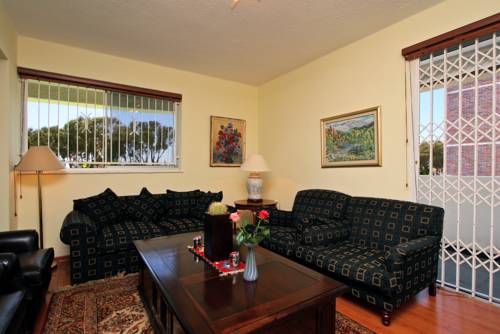 Фото 40 Winks Guest House Green Point Cape Town