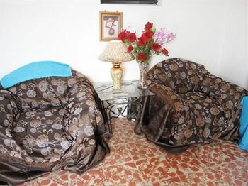 Фото Bachelor Inn Hotel