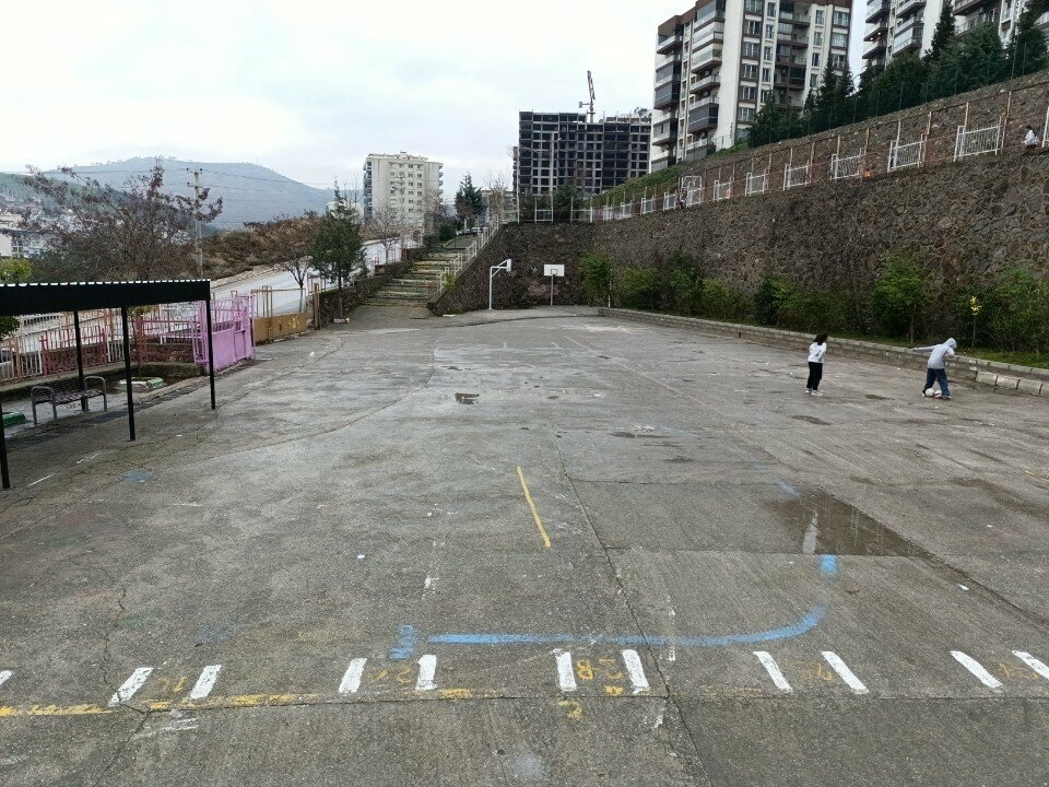Primary school Martyred Captain Ali Reza Sadak Elementary School, Izmir, photo