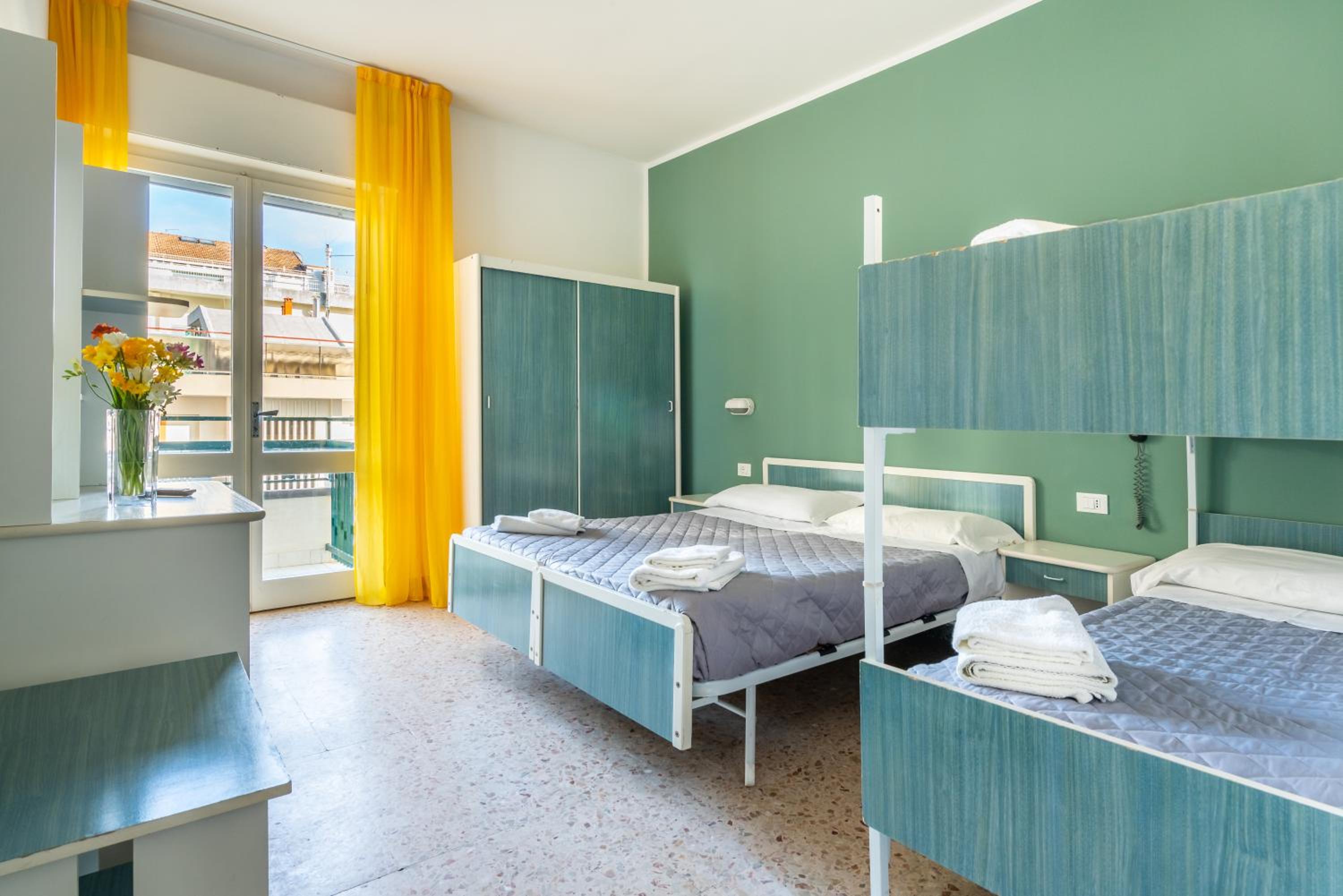 Фото Hotel Viscount