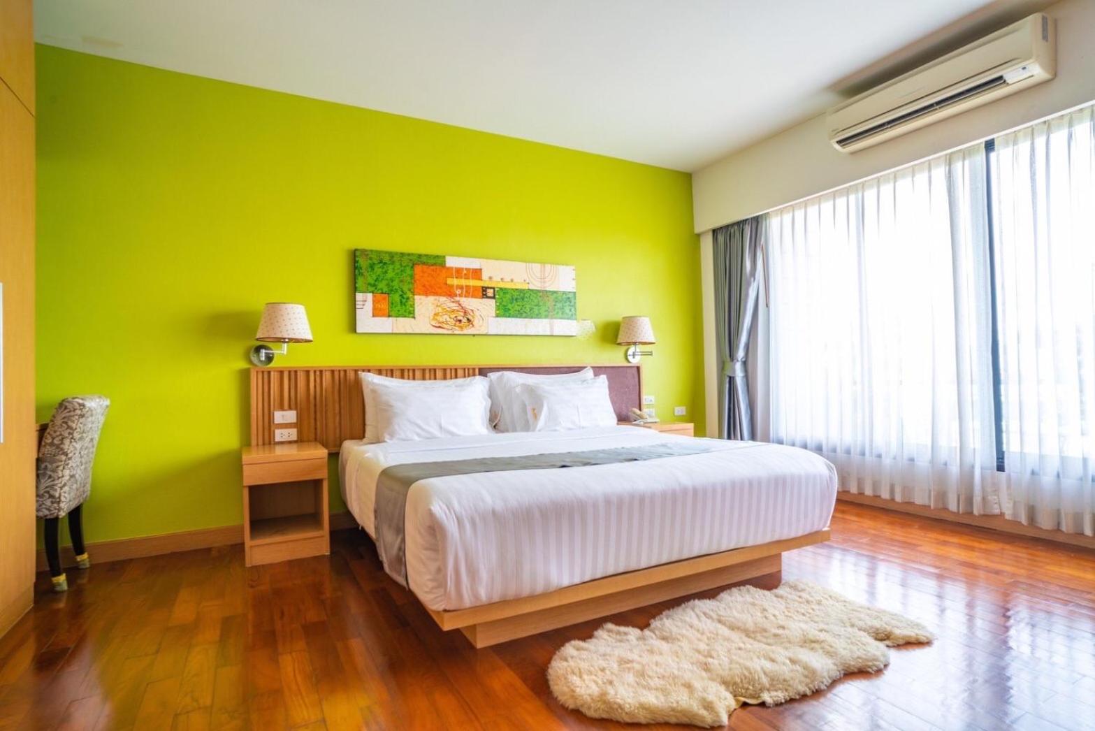 Фото Mamaison hotel