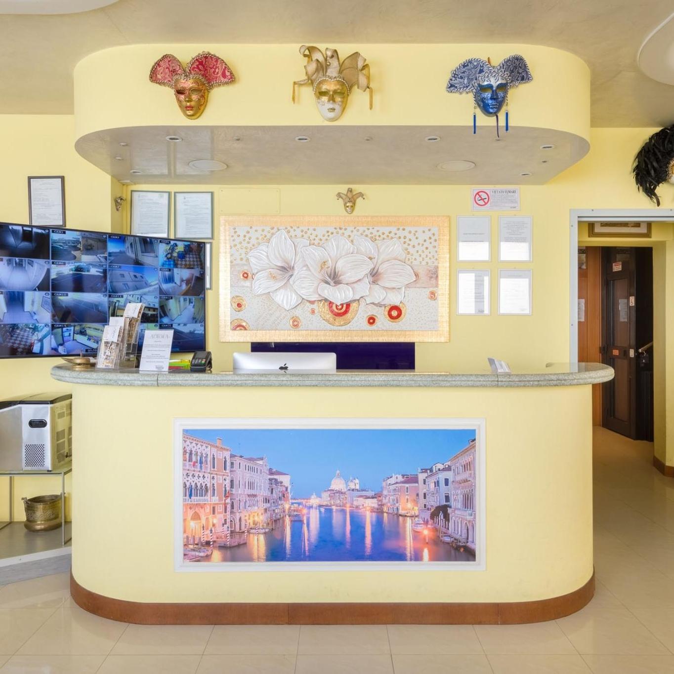 Фото Albergo Nuova Aurora