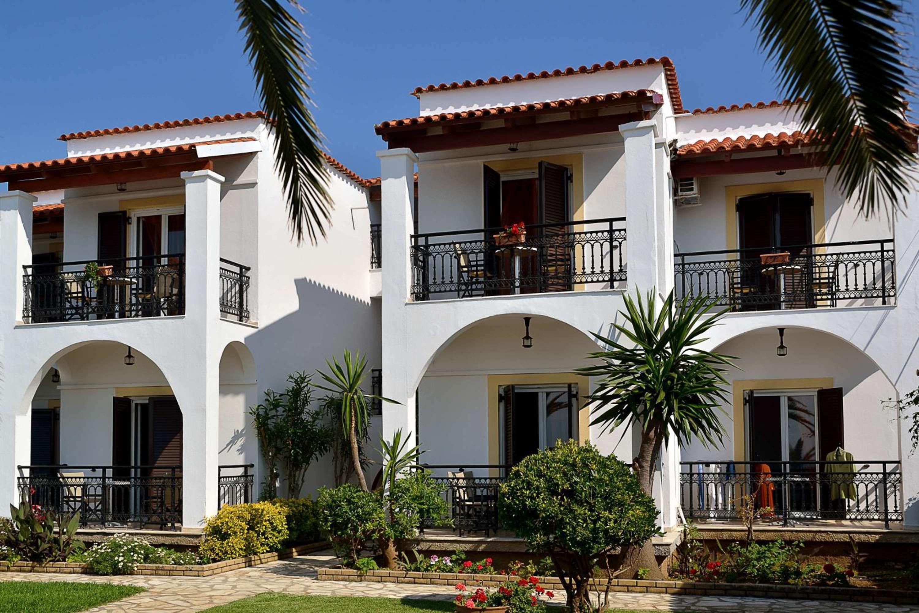 Фото Filorian Hotel Apartments