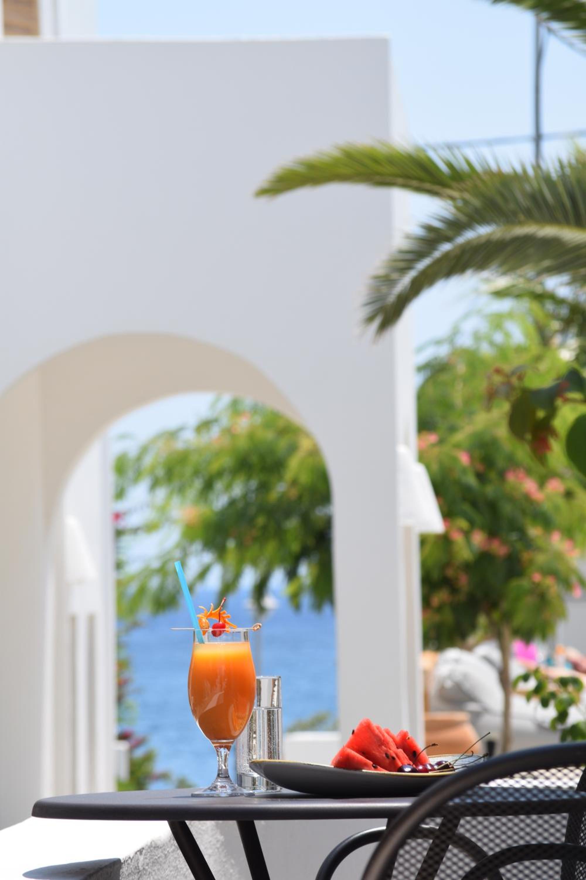 Фото Santorini Crystal Blue Boutique Hotel