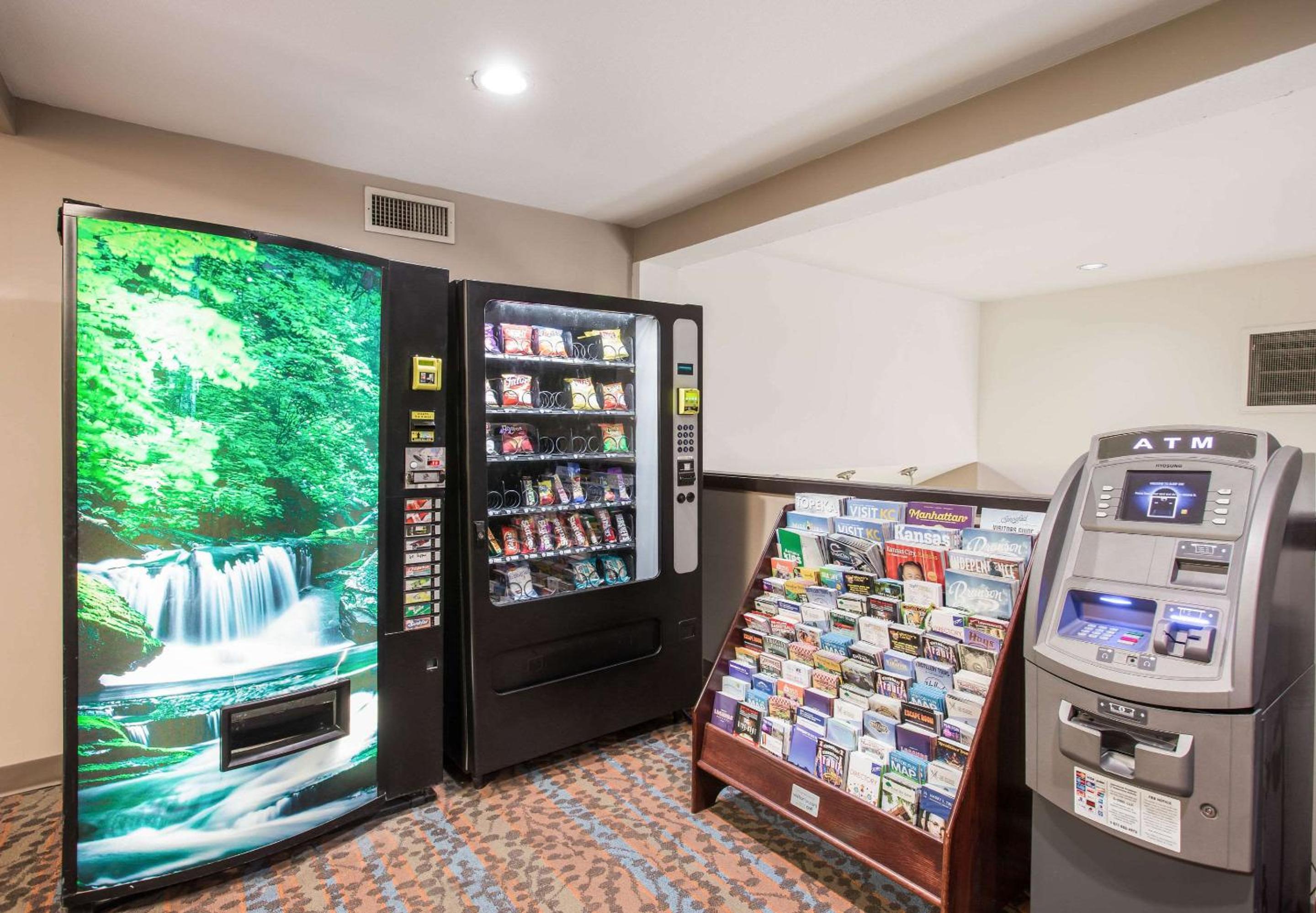 Фото Sleep Inn Kansas City International Airport