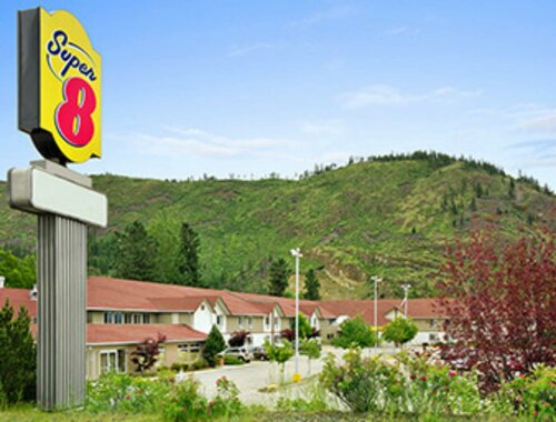 Гостиница Super 8 by Wyndham West Kelowna Bc