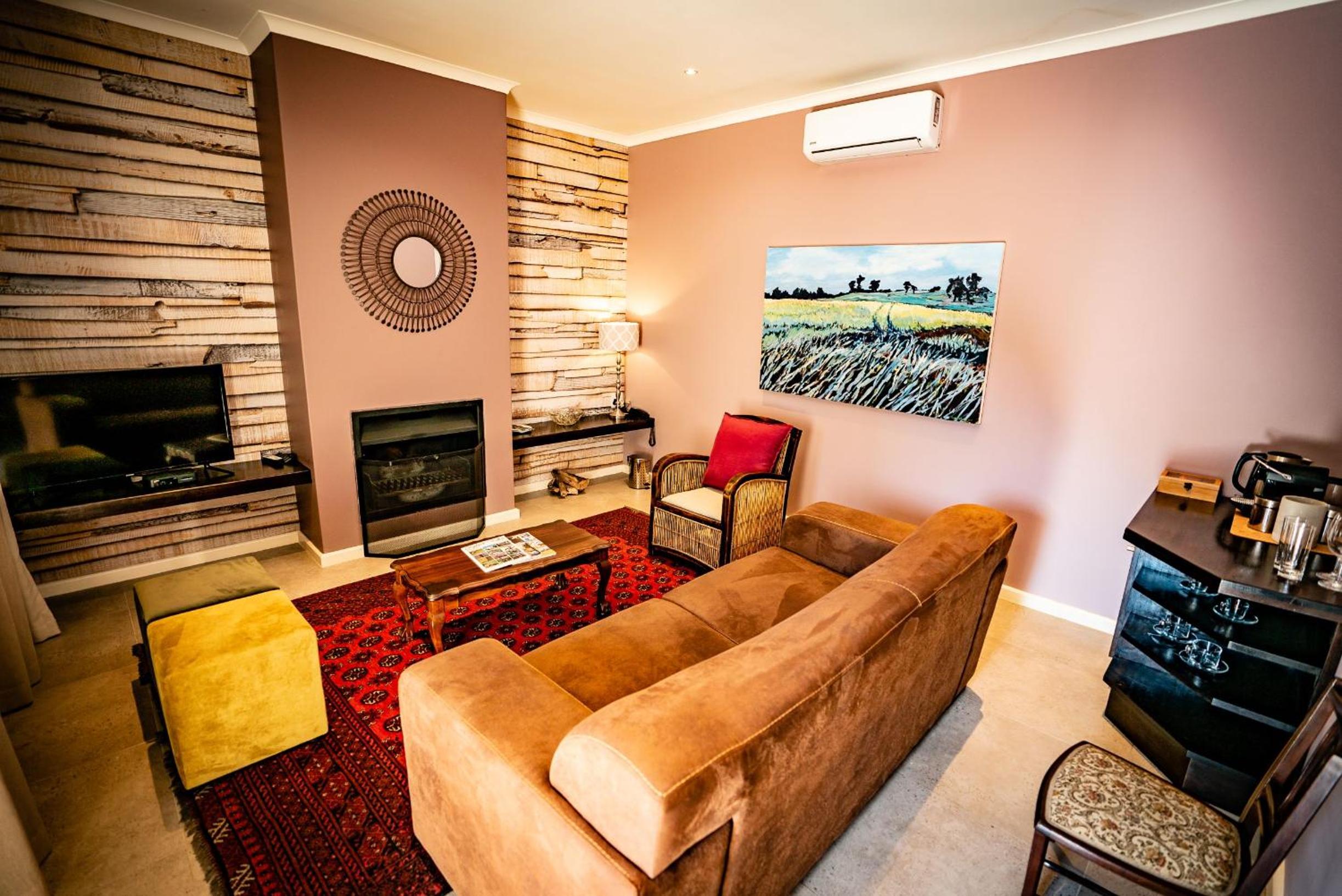 Фото The Royal Hotel