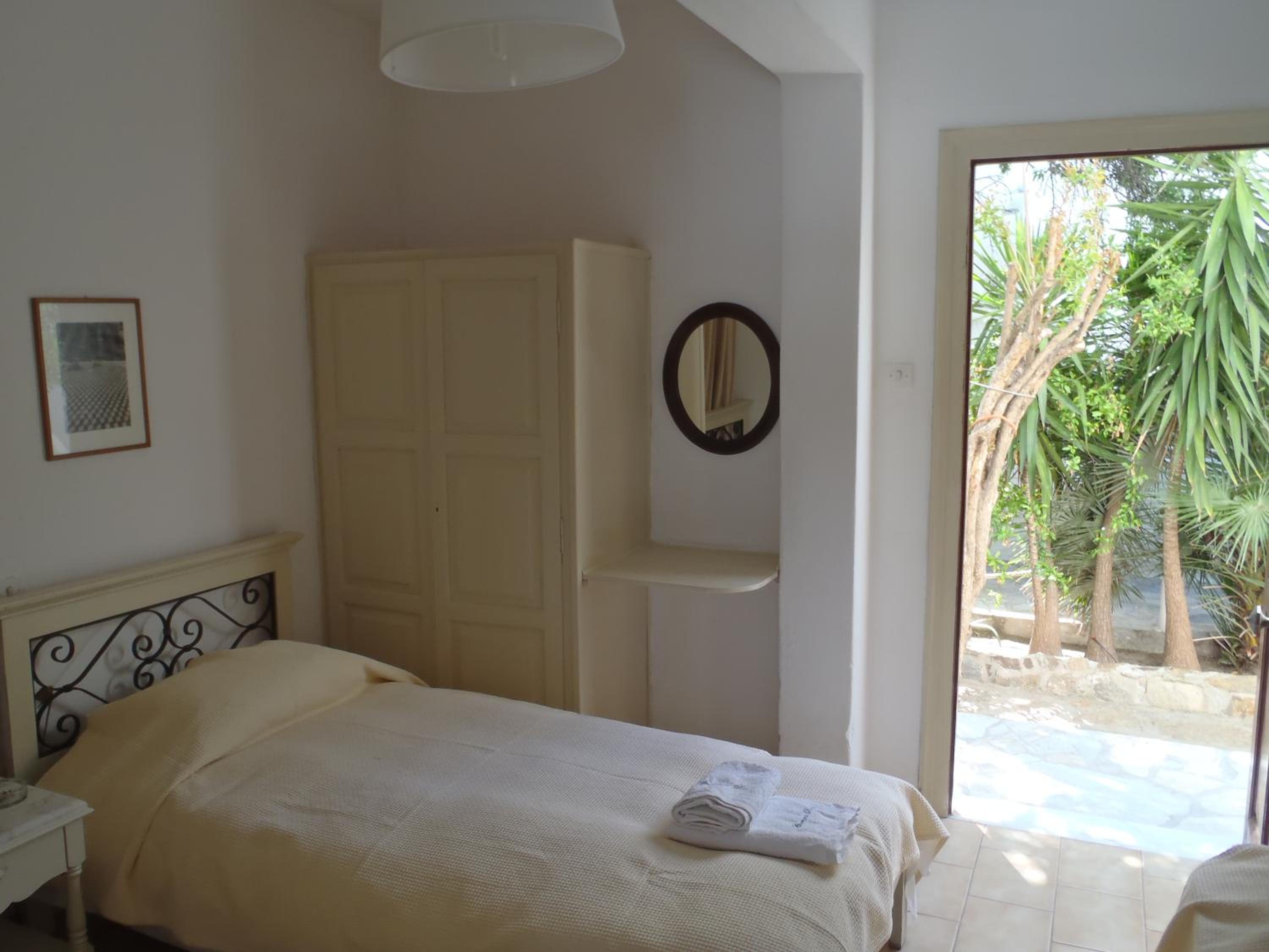 Фото Studios and Suites Rania