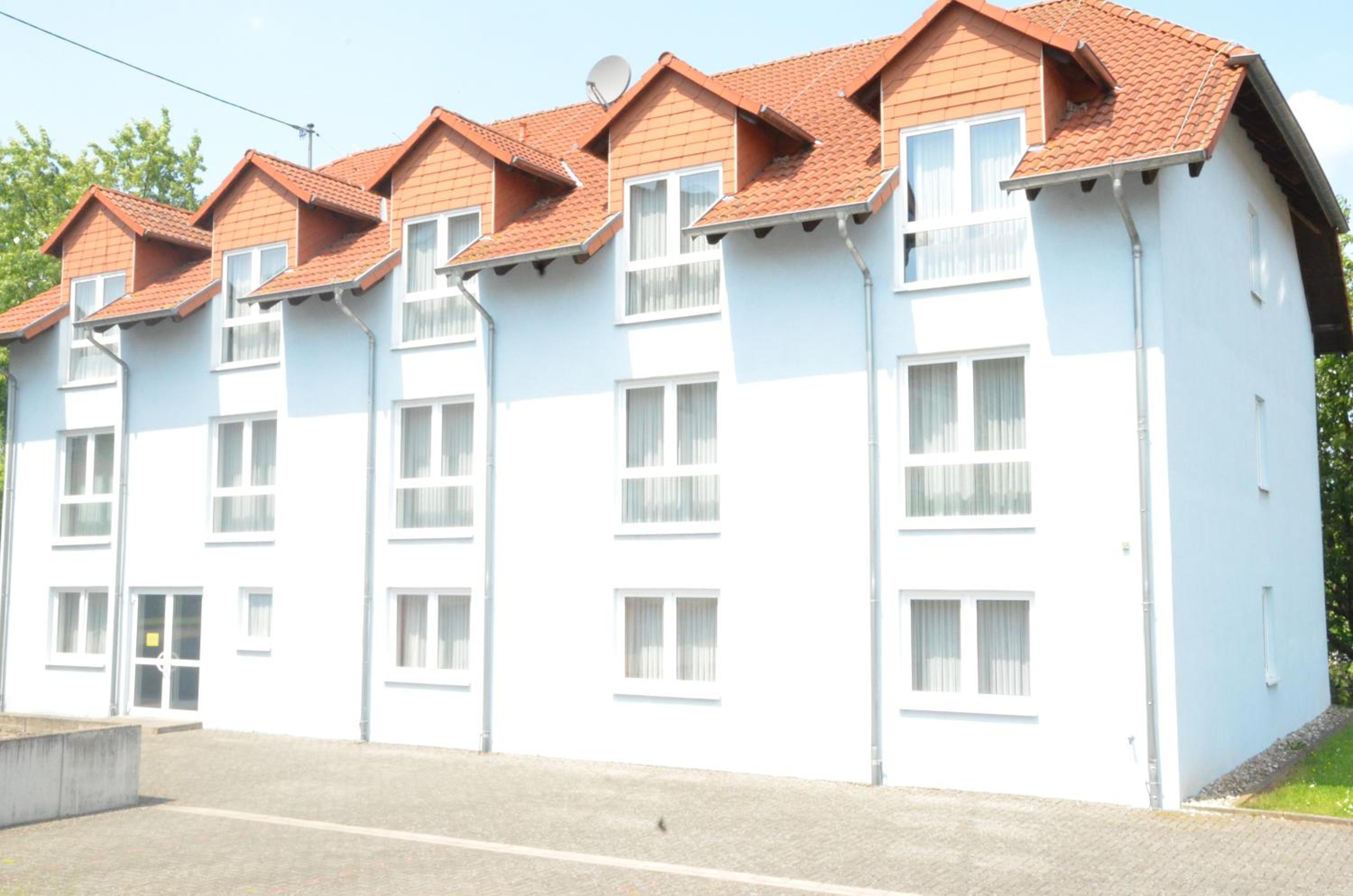 Фото Central Inn Hotel Garni