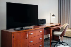 Гостиница Courtyard by Marriott Columbus Worthington