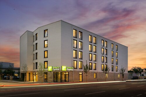 Гостиница Holiday Inn Express Rosenheim, an Ihg Hotel в Розенхайме