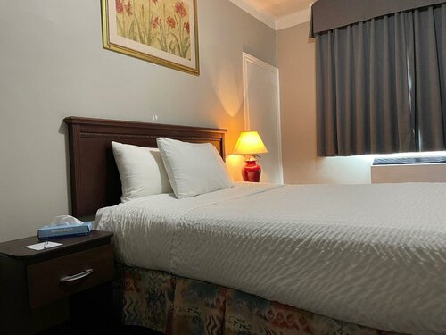 Гостиница Travelodge by Wyndham London Ontario в Лондоне