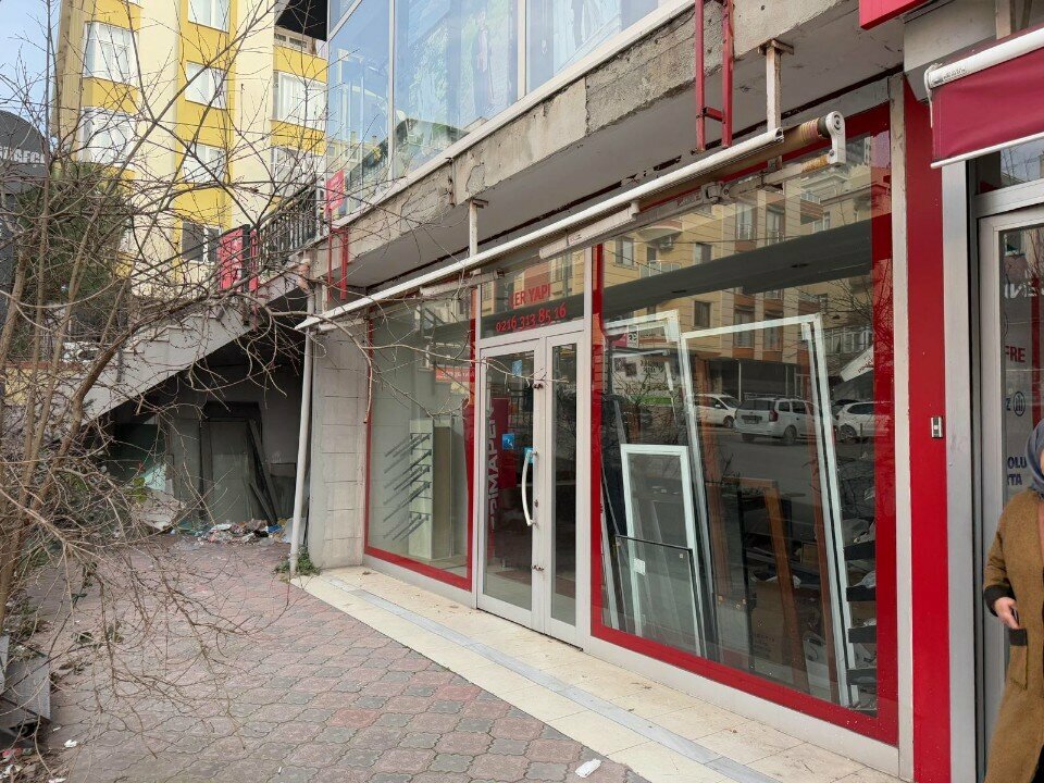 Windows Pimapen, Istanbul, photo